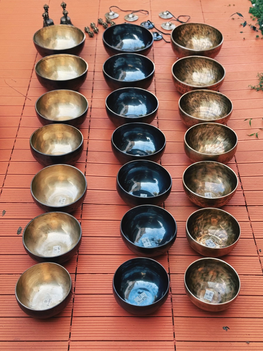 Himalayan Chakra Singing Bowl Set